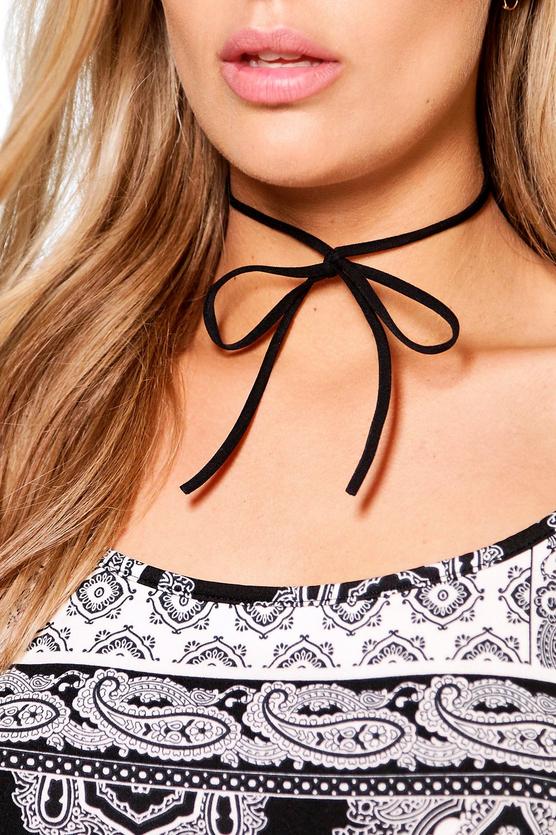 Plus Oana Bow Tie Choker